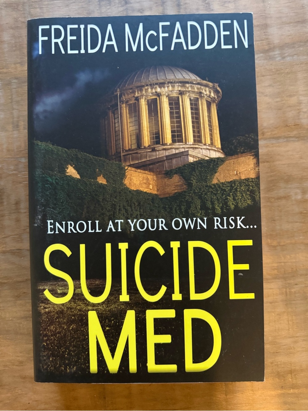 Freida McFadden Suicide Med 2014 OOP Original Paperback Rare